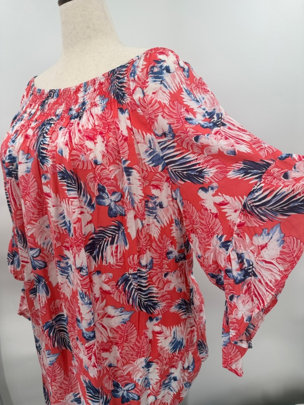 Terra & Sky Peasant Tropical Floral Print Top Size 1X (16W - 18W) Flutter Sleeve